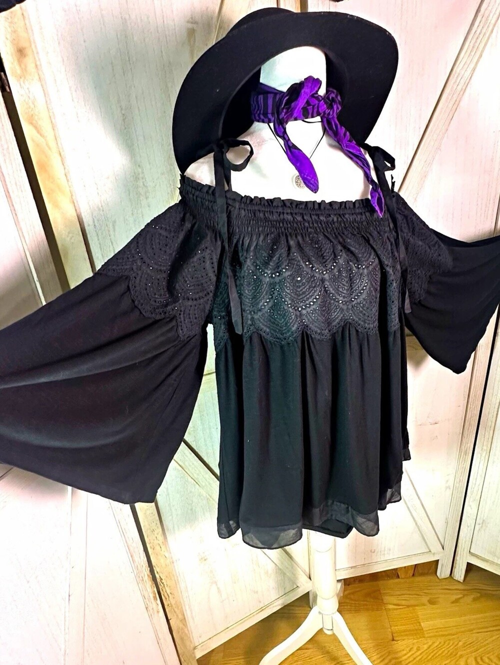 Hale Bob witchy bohemian Black Eyelet lace bat wing Sleeve Off Shoulder Top M